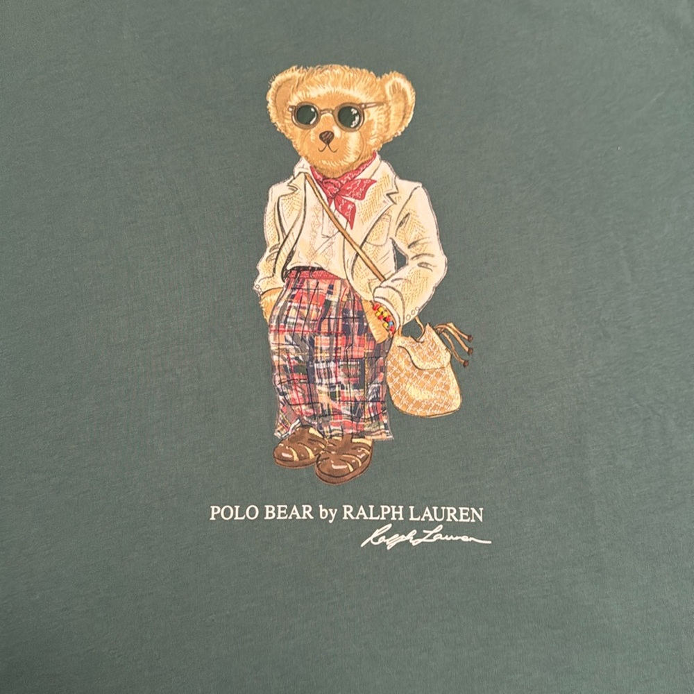 Excellent condition women’s polo by Ralph Lauren iconic short sleeve bear shirt